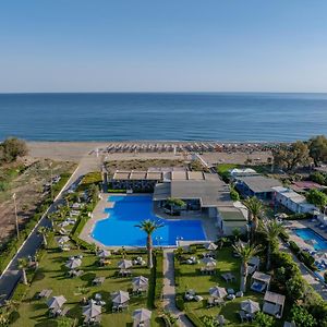 Marinos Beach Hotel